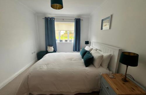 Tranquil 2-Bed Bungalow Near to Southwold - Photo 32