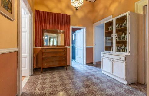 3 Bedroom Beautiful Home In Salerno - Foto 28