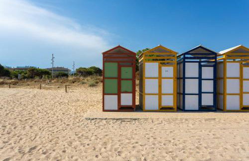 SeaBreezeHeaven - Sea View Apartment, Pool & Spacious Terrace with BBQ - 50m from Sant Pol Beach - Foto 49