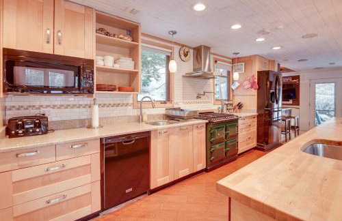 White Mountain Escape with Separate In-Law Suite! - Foto 9