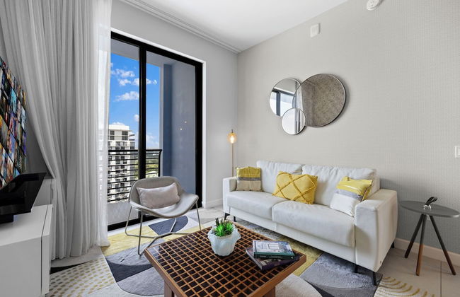 Spacious 2-Bedroom Condo at Doral Park - Photo 1