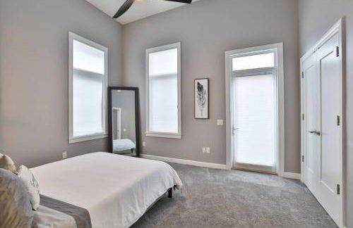 **NEW mOdernLUX best OTR condo *Park ONsite** - Foto 12