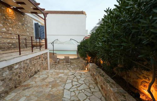 Aeolian Stone Villa - Photo 8