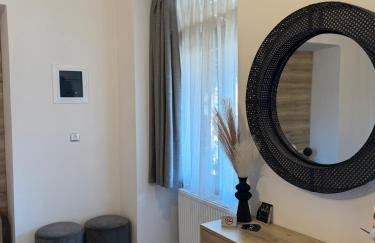 11 Luxury Apartments - Photo 9