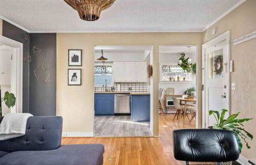 Charming Home in Inner Southeast Portland - Photo 10