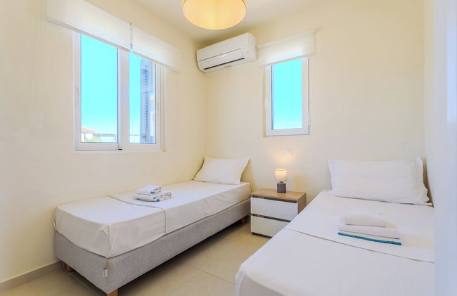 Resitour - Chania Aphrodite Beachfront - Photo 42