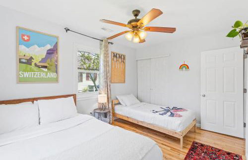 NEW! Quiet Family House near the Casino - Foto 9