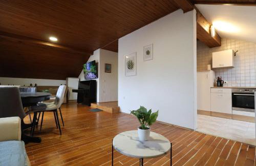 Spacious Condo w Terrace - Foto 35