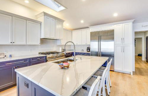 Lake Wisconsin Retreat with Dock Great for Groups! - Foto 6