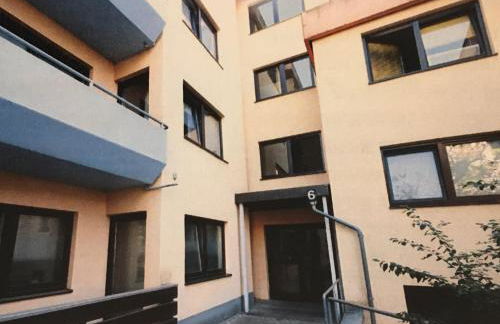 Zwei Zimmer Appartment mit Balkon und Stellplatz voll möbliert - Photo 5
