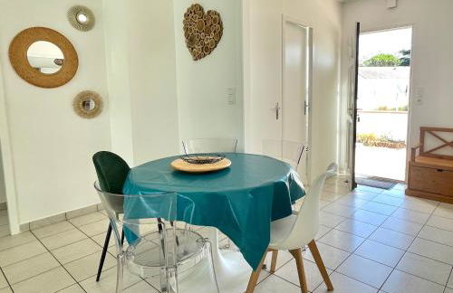 Maison charmante proche mer avec jardin, véranda et WIFI - Quartier La Sauzaie - FR-1-231-232 - Foto 2