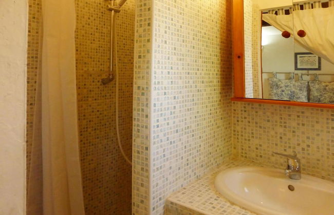 Holiday Cottage With Private Terrace, Bellegarde - Foto 27