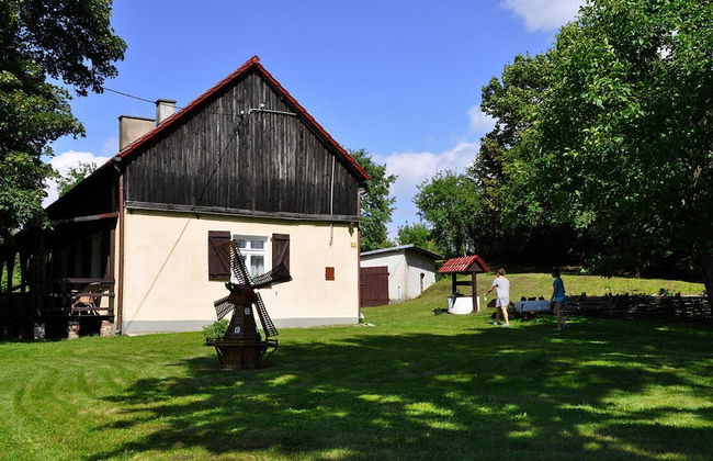 Holiday Home With Fireplace and Private Garden - Photo 16