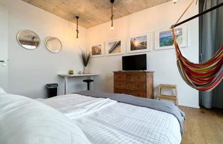 Stylish Riverfront Penthouse with Skyline View - Foto 5