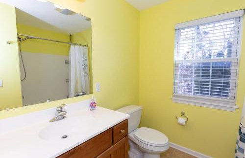 5 Bedroom Home in Old Homestead II - Photo 42