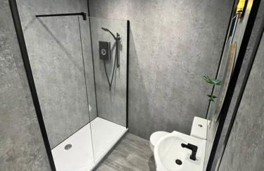 Stunning 2 Bedroom Ground Floor Sea View Apartment - Foto 17