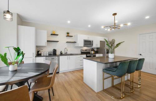 Spacious House in Prime Location - Photo 30