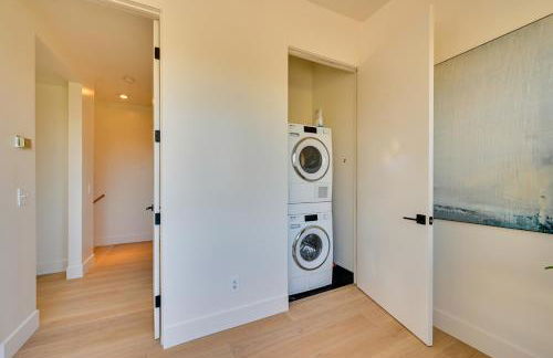 Rooftop with Views Modern Little Italy Townhome - Foto 24