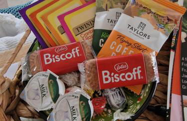 Whitstone getaway - Photo 18