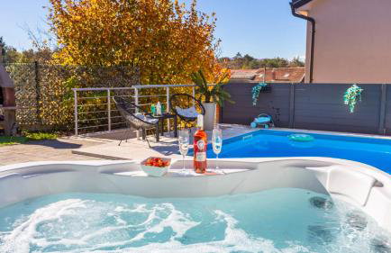 Villa Lemily with private pool by Villas Guide - Photo 32