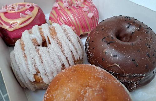 2 Bed Sea View Apartment with Balcony Parking - Pass the Keys - Foto 17