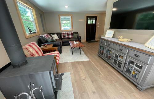 Private Cottage with Hot Tub in the Woods - Foto 8