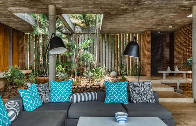 Sustainably Designed Villa Overlooking Indian Ocean - Photo 15