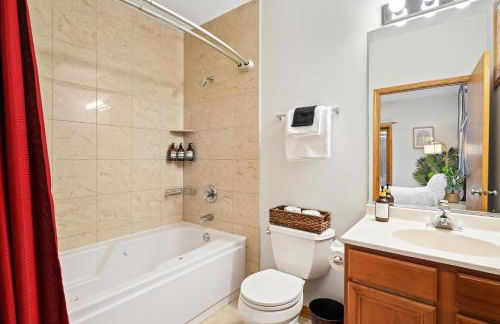 Modern Apt Billiards 1 Private Patio 1 Parking - Foto 12