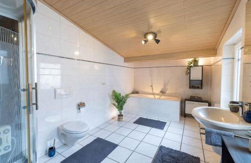 Lava-Lodge (Ferienhaus) - Foto 9