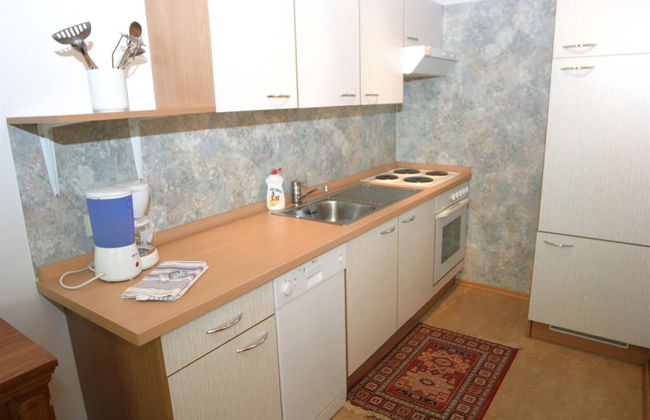 Cozy Apartment near Ski Area in Bad Kleinkirchheim - Photo 9