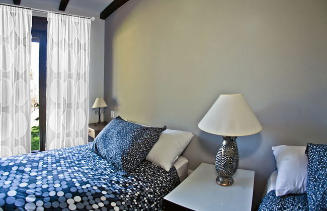 Apartamentos El Roble - Photo 4