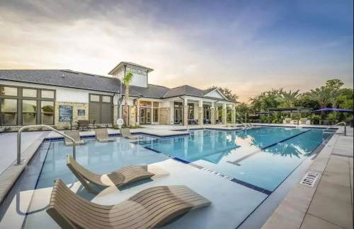 Cozy 2 BR Apt |King Bed |Pool |Gym| Close to Mayo - Foto 30