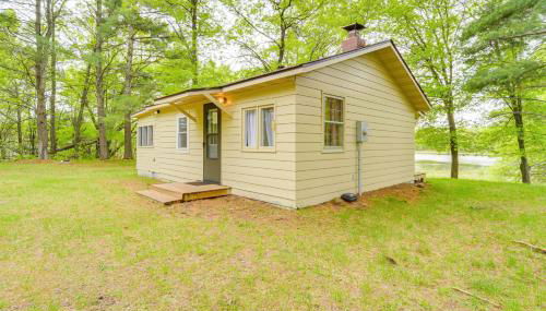 Secluded Lakefront Gem on 300 Acres in Webster - Foto 2