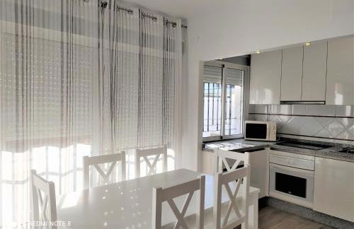 Gran adosado de esquina muy cerca de la playa en la Antilla - Foto 37