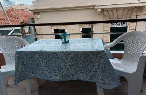 LIVIERATOS APARTMENTS - Photo 29