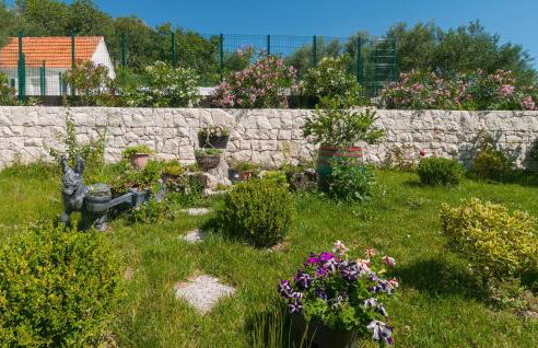 10 Bedroom Beautiful Home In Kucice - Foto 9