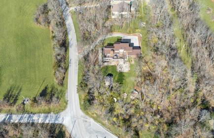 Hillside vacation next to Overland Park Kansas nature trail grill and fun - Foto 47