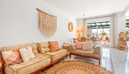 StayatSas Marbella Luxury 2 Bedroom Apartment, 80 m2 Private Terrace, Pools, Walk to Beach & Puerto Banús - Foto 5