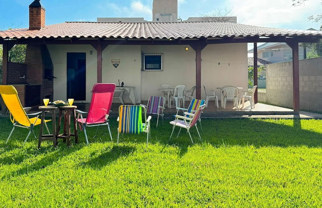 Casa Aconchegante a 100 metros da praia - Photo 47