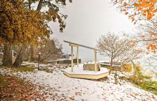 Peaceful Lakeside Retreat with Deck and Amazing Views! - Foto 37