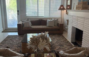 Mid-Century with Outdoor Oasis - Foto 30