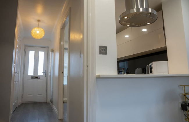 Host Stay Oriel Close - Photo 11