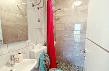 House GITA - Photo 24