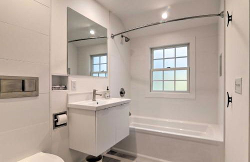 Walk to Beach! Cape Cod Cottage with Fire Pit - Photo 21