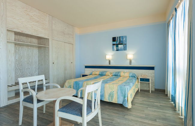 Apartamentos Colón Playa - Photo 5