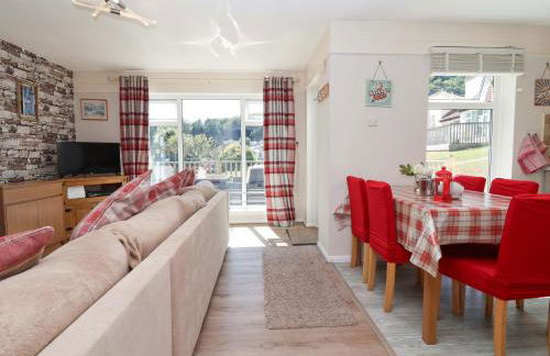 Boos Bungalow - Photo 8