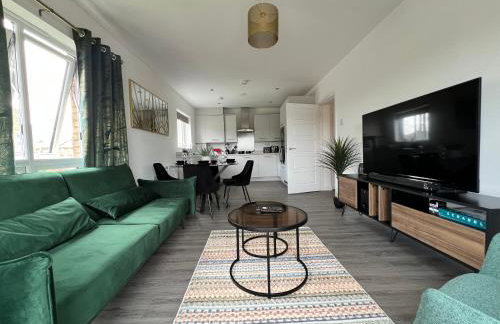 Modern 2 Bedroom Apartment - Photo 1