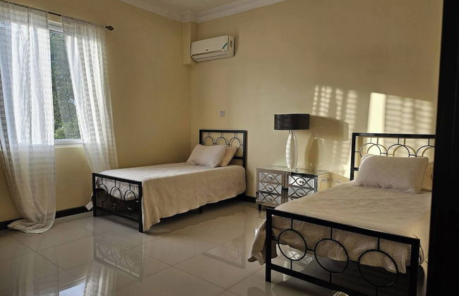 "golden Triangle" Kingston Jamaica, West Indies - Foto 8