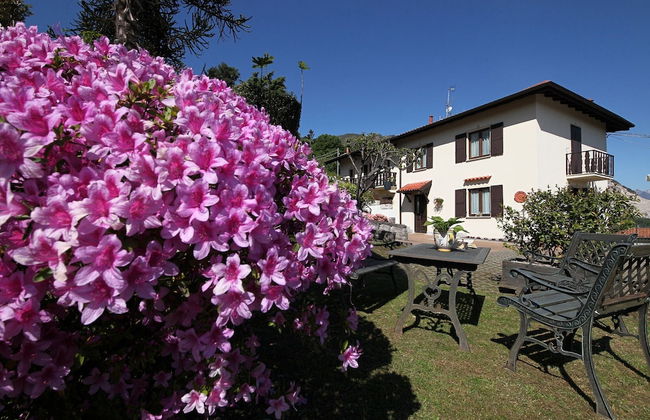 The Cottage on the Lake - Photo 21