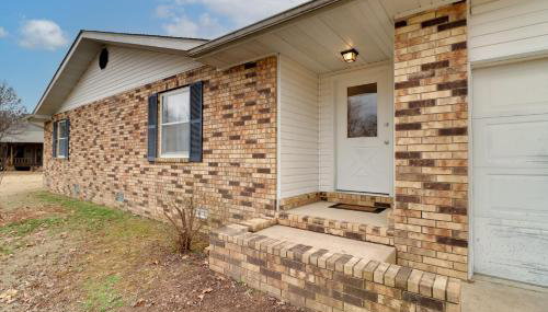 Henderson Home with Patio 1 Mi to Norfork Lake - Foto 2
